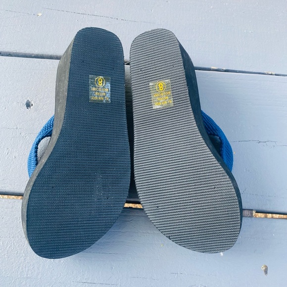 Soda Women's Black and Blue Sandals S/8 - Picture 6 of 11